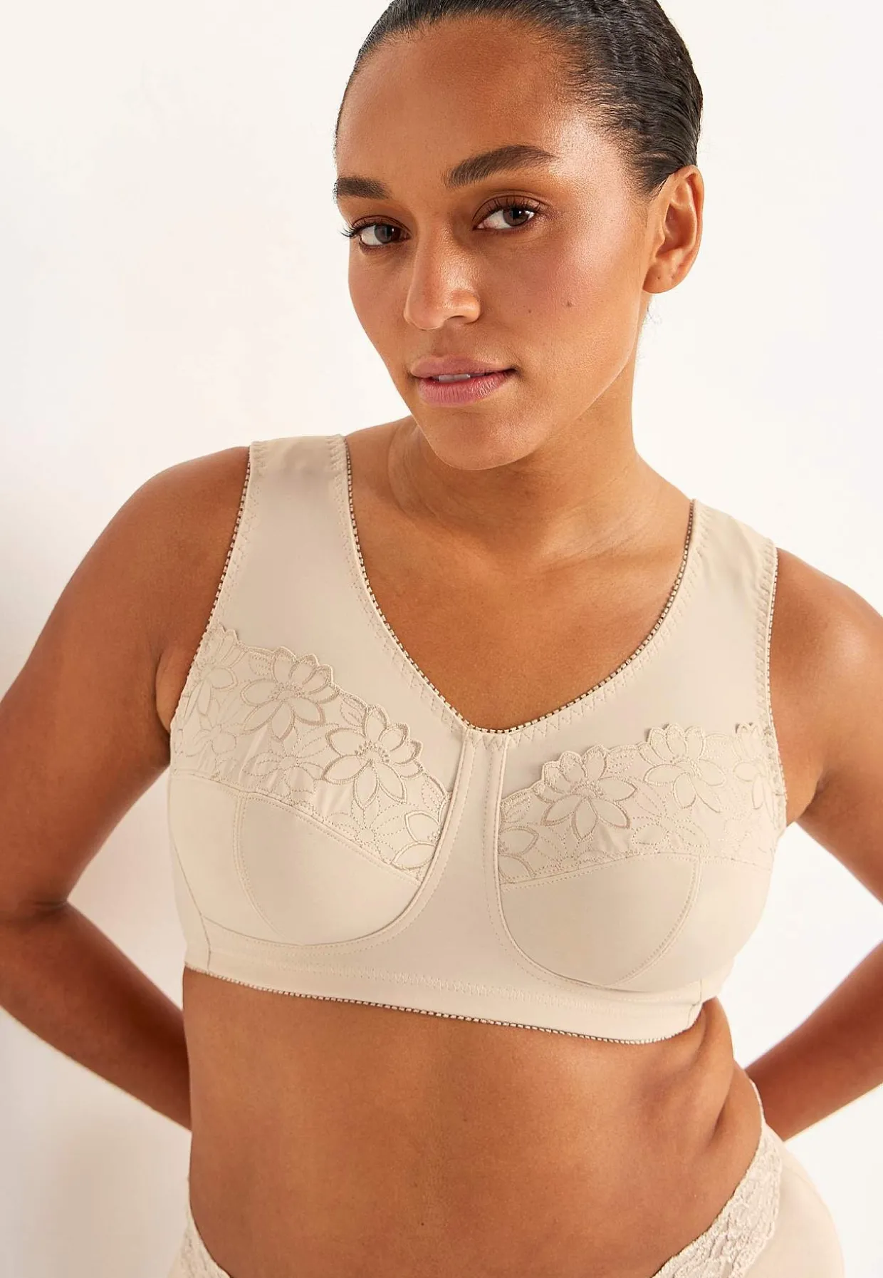 Soft-bh med broderi Lily 2-pack