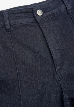 Vida jeans med sydda pressveck Mia